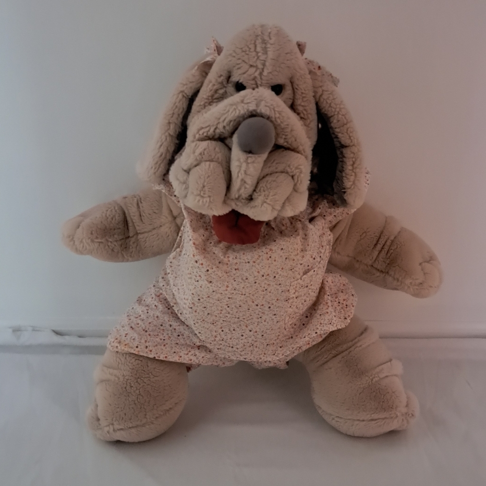 Ganz Toys Wrinkles Vintage 1981 Dog Hand Puppet.